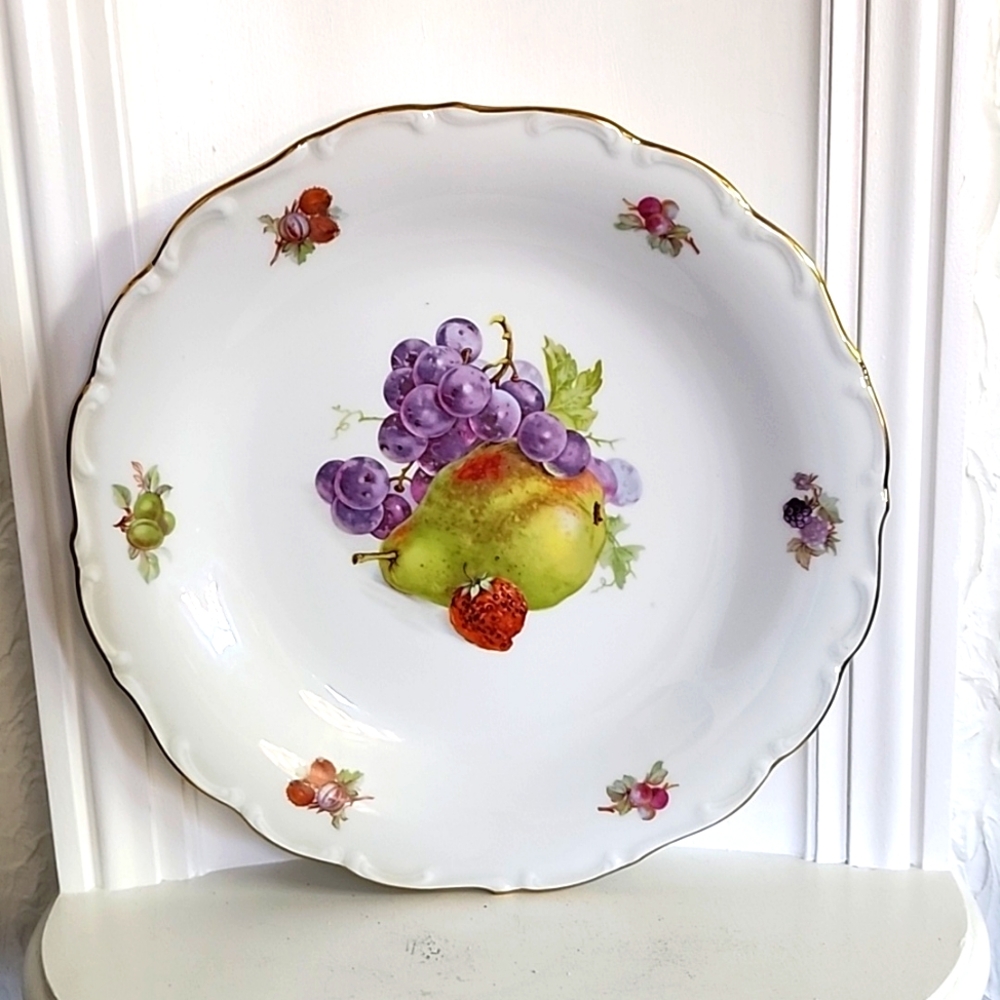 Carl Schumann A.G. Chop Plate "Pears & Grapes" - Arzburg Bavaria Germany